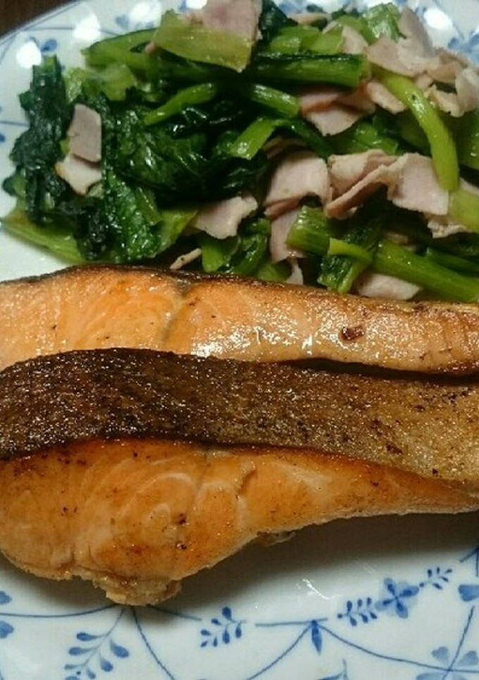 厚切り塩鮭の上手な焼き方(蒸し焼き)-レシピのメイン写真