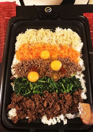 家族で楽しくホットプレートでビビンバ♡-レシピのメイン写真