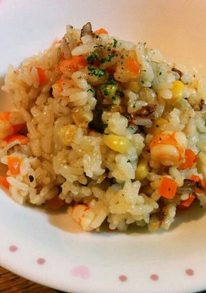エビピラフ♪炊飯器で簡単！お弁当にも♪-レシピのメイン写真
