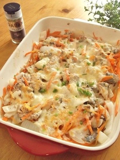 新玉ねぎと鯖缶のスパイスチーズ焼き-レシピのメイン写真