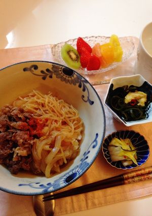 お肉ふっくら♡玉ねぎしみしみ♡牛丼-レシピのメイン写真