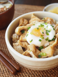 激うまジューシー!温玉油揚げ丼-レシピのメイン写真