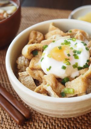 激うまジューシー！温玉油揚げ丼-レシピのメイン写真