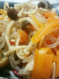 簡単!野菜と豚こまと糸こんにゃくの炒め煮-レシピのメイン写真