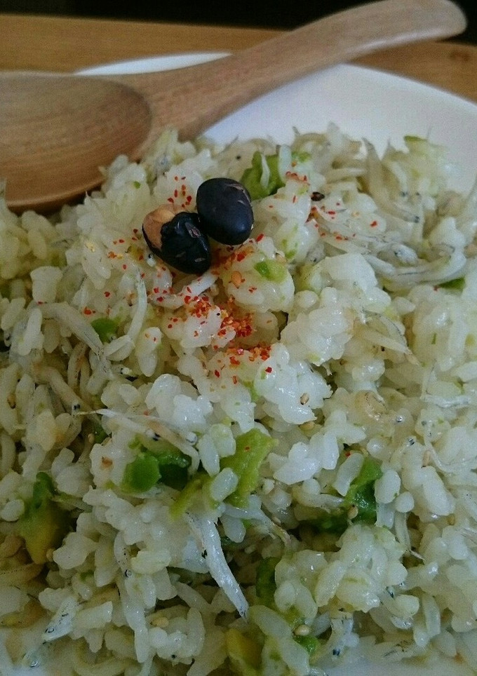 しらすとアボカドの混ぜご飯-レシピのメイン写真
