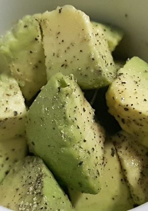 ☆Avocadoと黒白胡椒☆-レシピのメイン写真