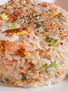 鮭とシラスのマヨチャーハン-レシピのメイン写真