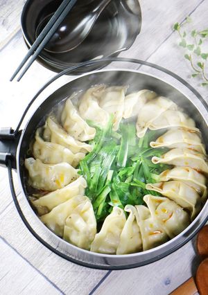 安い、簡単、餃子鍋-レシピのメイン写真