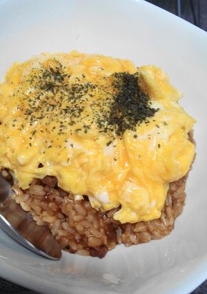 鍋底のカレーで…リゾットオムライス-レシピのメイン写真