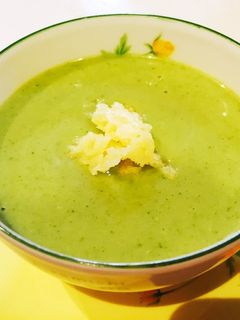 美肌☆豆乳とブロッコリーの優しいスープ-レシピのメイン写真