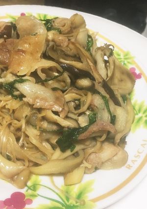 きのこと豚肉のにんにく醤油炒め-レシピのメイン写真