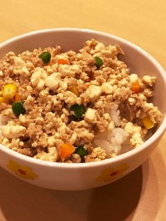 幼児食*包丁不使用!ツナでそぼろ丼-レシピのメイン写真