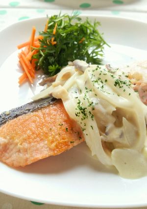 鮭のムニエル☆豆乳ホワイトソースがけ-レシピのメイン写真