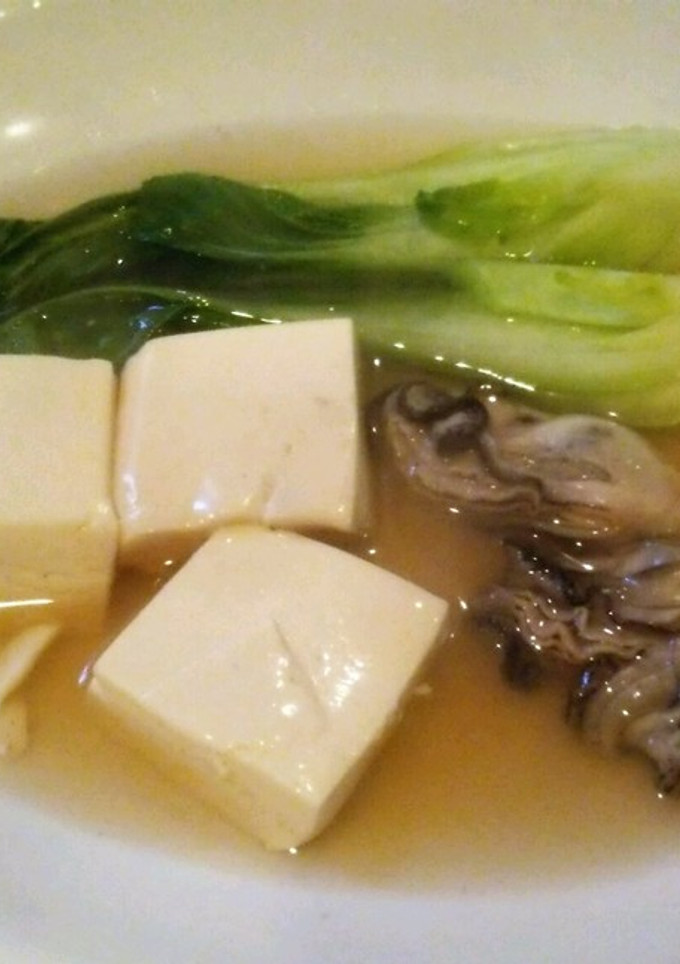 牡蠣と青梗菜と豆腐のスープ-レシピのメイン写真