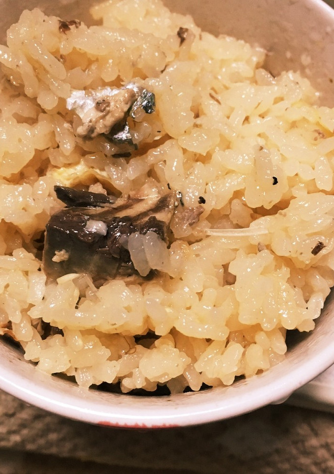 簡単☆鯖水煮缶の炊き込みごはん-レシピのメイン写真