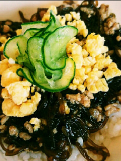 簡単★もずく丼-レシピのメイン写真