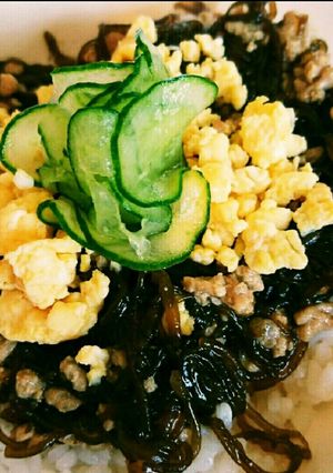 簡単★もずく丼-レシピのメイン写真
