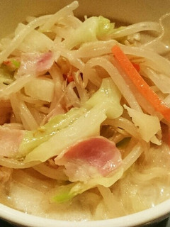 王将の豚骨ラーメンでピリ辛チャンポン風-レシピのメイン写真