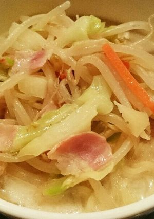 王将の豚骨ラーメンでピリ辛チャンポン風-レシピのメイン写真