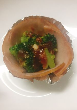 お弁当に！ハムカップでブロッコリー焼き-レシピのメイン写真