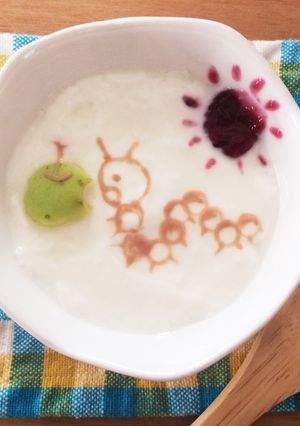 ヨーグルトアート アオムシと青りんご-レシピのメイン写真