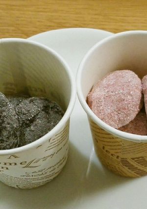 スノーボール♡ブラックココアといちご-レシピのメイン写真