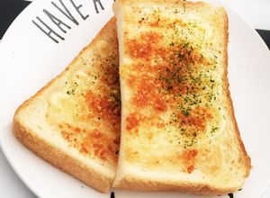 朝食、ランチに♪粉チーズでチーズトースト-レシピのメイン写真