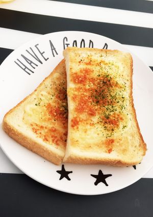 朝食、ランチに♪粉チーズでチーズトースト-レシピのメイン写真