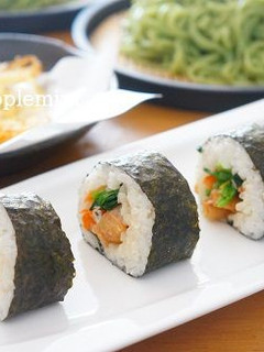 お手軽缶詰めで♪やきとりマヨの太巻き-レシピのメイン写真