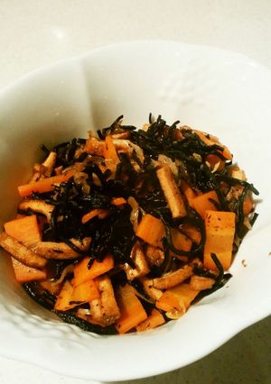 ネギがポイント!我が家のひじきの煮物♡-レシピのメイン写真