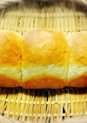 パウンドケーキの型で♪ミニ食パン-レシピのメイン写真