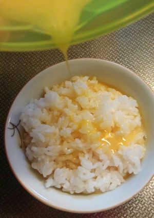 簡単にサラサラ溶き玉子☆まず玉子かけご飯-レシピのメイン写真