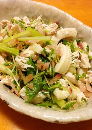 イカ、鶏ささみ、セロリの沢庵サラダ-レシピのメイン写真