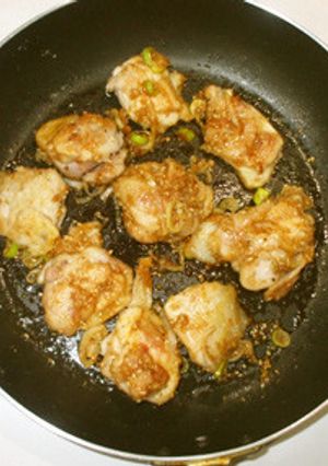 鶏もも肉の白ゴマ照り焼き♪簡単-レシピのメイン写真