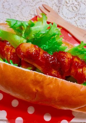 たっぷりケチャップソースの*ホットドッグ-レシピのメイン写真