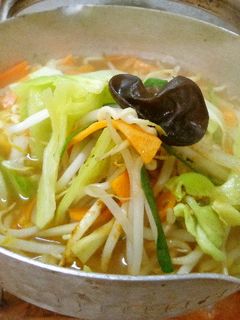 最速の野菜たっぷりインスタントラーメン-レシピのメイン写真