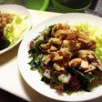 鶏手羽元と海藻の梅ドレッシングサラダ☆