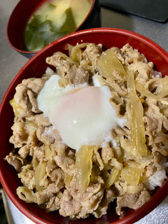 牛豚丼(温玉のせ)-レシピのメイン写真