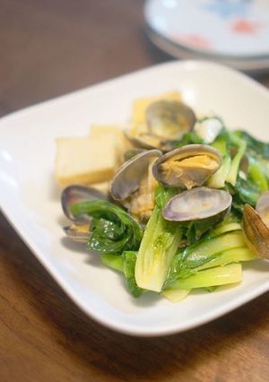 あさりと小松菜のにんにくオイル蒸し煮-レシピのメイン写真