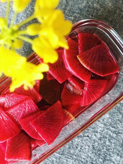**赤大根(紅くるり大根)の甘酢漬け**-レシピのメイン写真