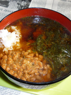 あかもく+納豆のお味噌汁でねこまんま-レシピのメイン写真
