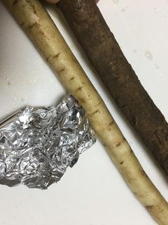 簡単 ごぼうの皮むき(土をとる)-レシピのメイン写真