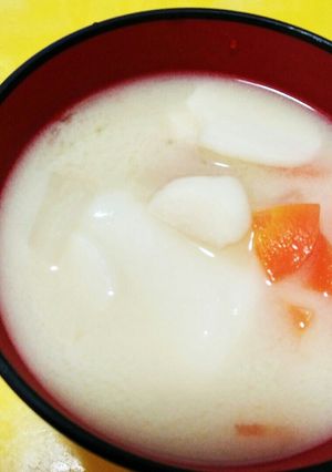 大阪、北摂のお雑煮(白味噌)-レシピのメイン写真