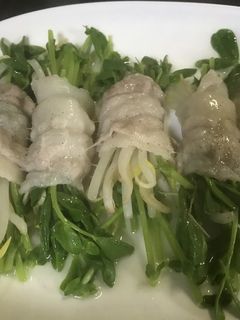 豆苗とモヤシの豚バラ巻き-レシピのメイン写真