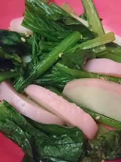 レンジで一品!小松菜とかまぼこの和え物-レシピのメイン写真
