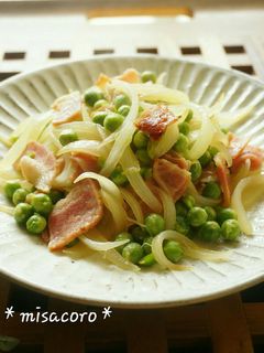 mえんどう豆とベーコンのにんにく炒め-レシピのメイン写真