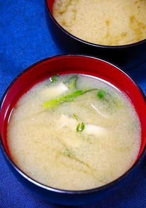 免疫力アップ！舞茸小松菜の味噌汁-レシピのメイン写真