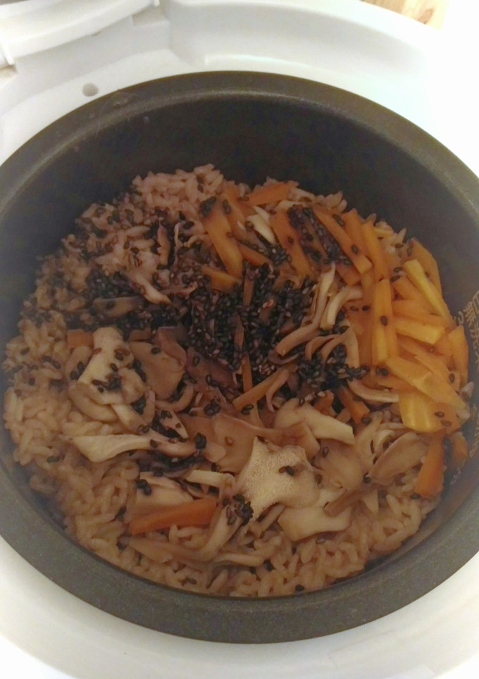 舞茸の炊き込みご飯-レシピのメイン写真