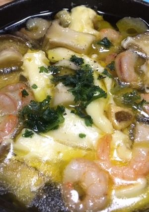 超簡単おもてなし!チーズ入りアヒージョ☆-レシピのメイン写真