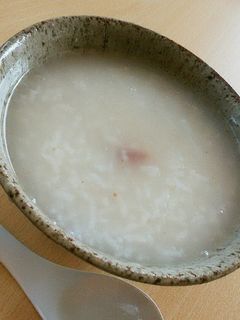 梅と生姜のチューブで簡単ポカポカお粥-レシピのメイン写真